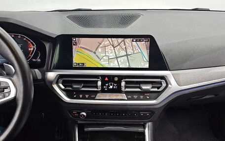 BMW 3 серия, 2021 год, 2 900 000 рублей, 16 фотография
