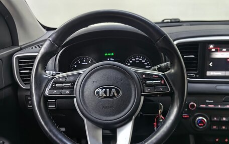 KIA Sportage IV рестайлинг, 2021 год, 2 598 000 рублей, 11 фотография