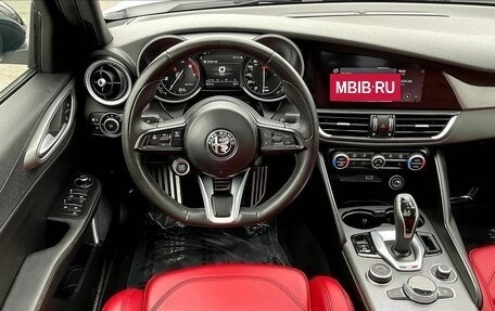 Alfa Romeo Giulia II, 2022 год, 4 639 689 рублей, 10 фотография