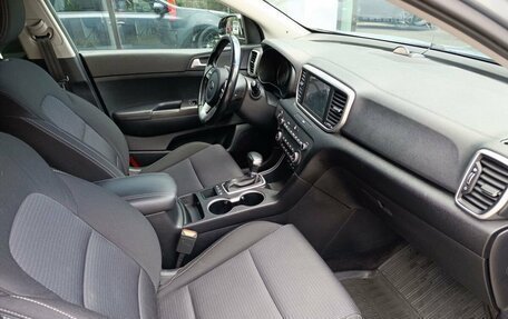 KIA Sportage IV рестайлинг, 2020 год, 2 550 000 рублей, 10 фотография