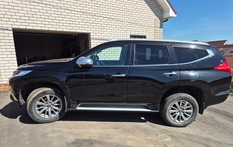 Mitsubishi Pajero Sport III рестайлинг, 2018 год, 3 120 000 рублей, 2 фотография