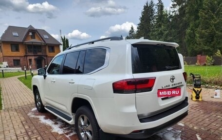 Toyota Land Cruiser, 2022 год, 10 500 000 рублей, 6 фотография