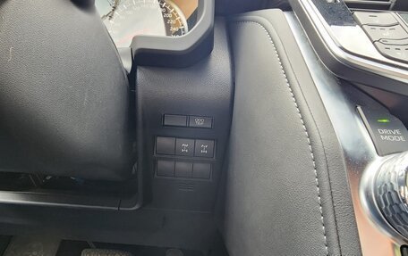 Toyota Land Cruiser, 2022 год, 10 500 000 рублей, 25 фотография