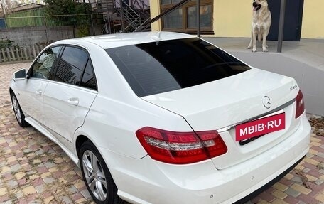 Mercedes-Benz E-Класс, 2011 год, 2 350 000 рублей, 6 фотография