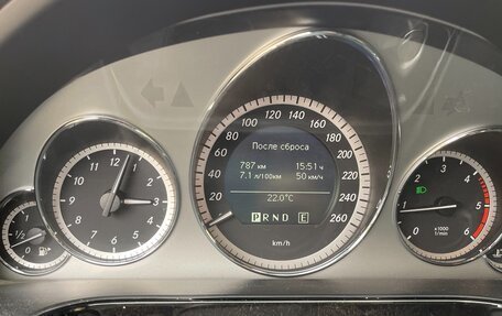 Mercedes-Benz E-Класс, 2011 год, 2 350 000 рублей, 16 фотография