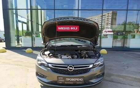 Opel Astra K, 2018 год, 1 372 800 рублей, 11 фотография