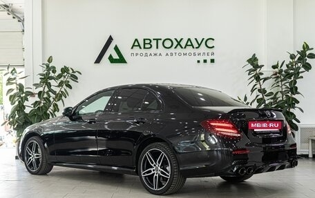 Mercedes-Benz E-Класс, 2018 год, 3 580 000 рублей, 6 фотография