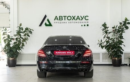 Mercedes-Benz E-Класс, 2018 год, 3 580 000 рублей, 5 фотография