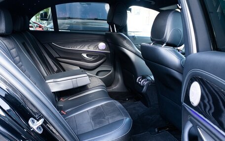 Mercedes-Benz E-Класс, 2018 год, 3 580 000 рублей, 16 фотография