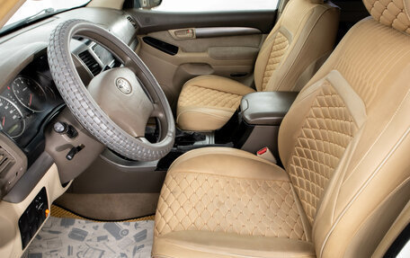 Toyota Land Cruiser Prado 120 рестайлинг, 2007 год, 2 399 000 рублей, 8 фотография