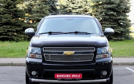 Chevrolet Tahoe III, 2012 год, 2 930 000 рублей, 2 фотография