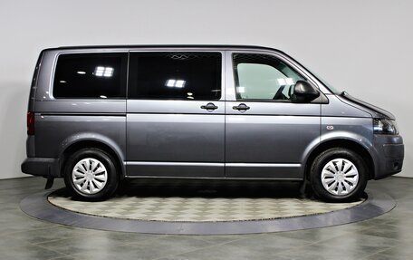 Volkswagen Caravelle T5, 2011 год, 1 757 000 рублей, 4 фотография