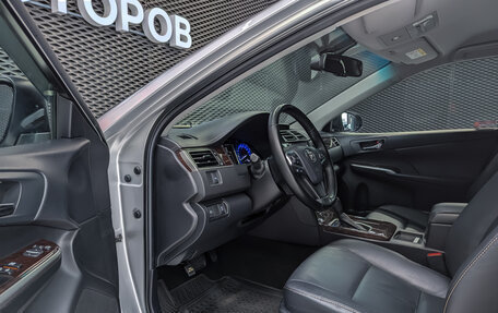 Toyota Camry, 2017 год, 2 399 000 рублей, 22 фотография