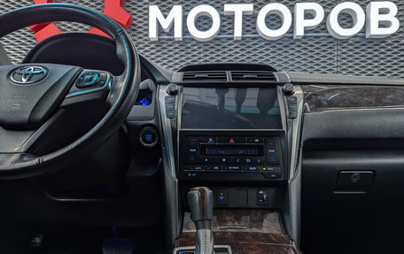 Toyota Camry, 2017 год, 2 399 000 рублей, 35 фотография