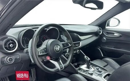 Alfa Romeo Giulia II, 2021 год, 5 812 392 рублей, 13 фотография