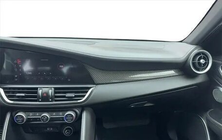 Alfa Romeo Giulia II, 2021 год, 5 812 392 рублей, 17 фотография