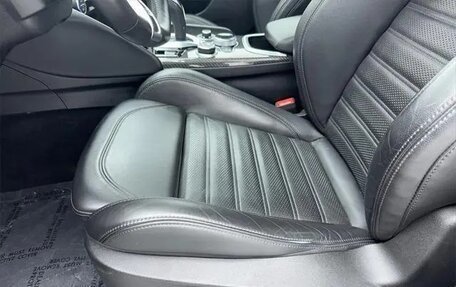 Alfa Romeo Giulia II, 2021 год, 5 812 392 рублей, 31 фотография