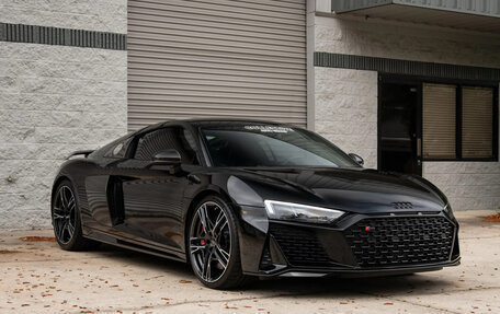 Audi R8, 2023 год, 25 200 000 рублей, 1 фотография