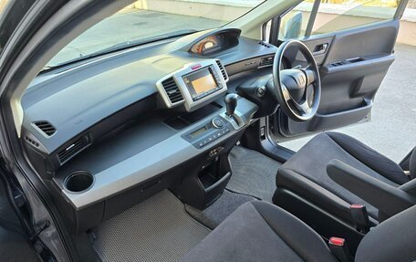 Honda Freed I, 2010 год, 950 000 рублей, 18 фотография