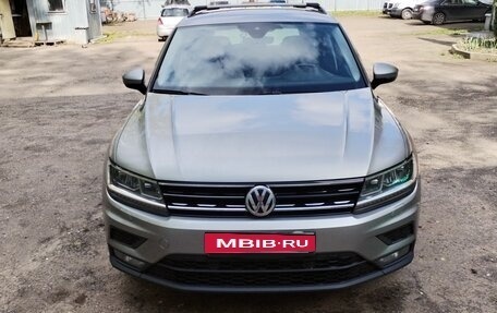 Volkswagen Tiguan II, 2019 год, 2 000 000 рублей, 1 фотография