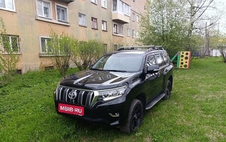 Toyota Land Cruiser Prado 150 рестайлинг 2, 2013 год, 3 620 000 рублей, 2 фотография