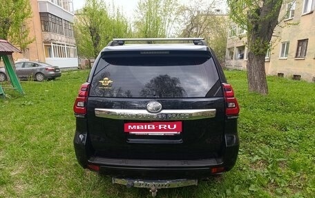 Toyota Land Cruiser Prado 150 рестайлинг 2, 2013 год, 3 620 000 рублей, 7 фотография