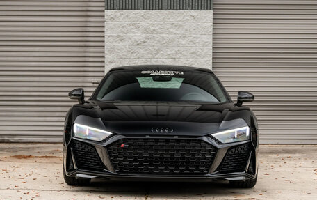 Audi R8, 2023 год, 25 200 000 рублей, 3 фотография
