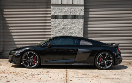 Audi R8, 2023 год, 25 200 000 рублей, 5 фотография