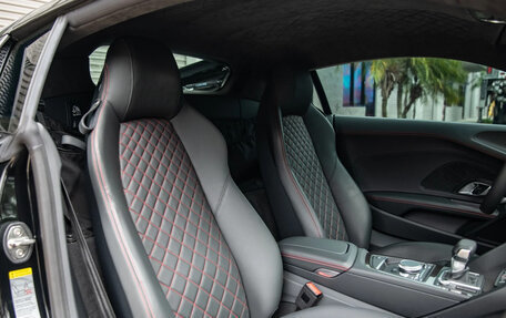 Audi R8, 2023 год, 25 200 000 рублей, 11 фотография
