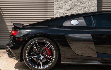 Audi R8, 2023 год, 25 200 000 рублей, 13 фотография