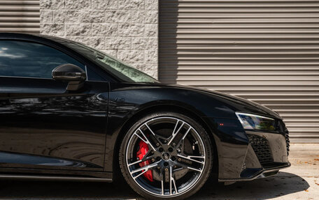 Audi R8, 2023 год, 25 200 000 рублей, 14 фотография