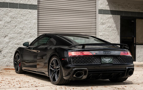 Audi R8, 2023 год, 25 200 000 рублей, 6 фотография