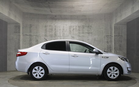 KIA Rio III рестайлинг, 2013 год, 832 000 рублей, 4 фотография