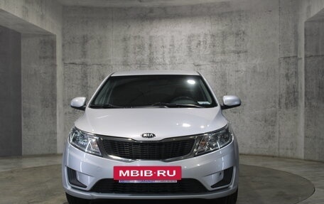 KIA Rio III рестайлинг, 2013 год, 832 000 рублей, 2 фотография