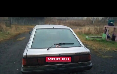 Toyota Camry, 1986 год, 85 000 рублей, 3 фотография