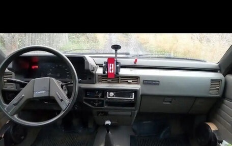 Toyota Camry, 1986 год, 85 000 рублей, 15 фотография