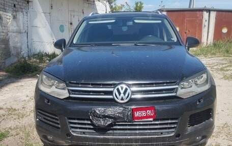 Volkswagen Touareg III, 2011 год, 1 435 000 рублей, 2 фотография