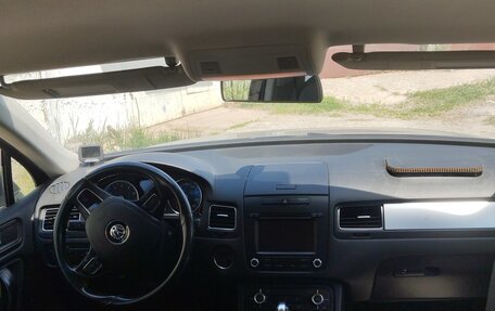 Volkswagen Touareg III, 2011 год, 1 435 000 рублей, 8 фотография