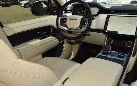 Land Rover Range Rover IV рестайлинг, 2023 год, 12 200 000 рублей, 14 фотография