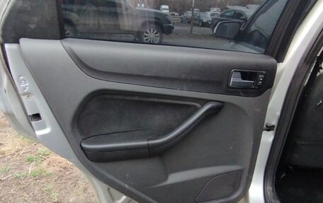Ford Focus II рестайлинг, 2007 год, 250 000 рублей, 15 фотография