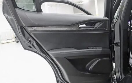 Alfa Romeo Stelvio, 2021 год, 6 254 782 рублей, 32 фотография