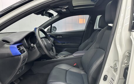 Toyota C-HR I рестайлинг, 2021 год, 1 500 000 рублей, 8 фотография
