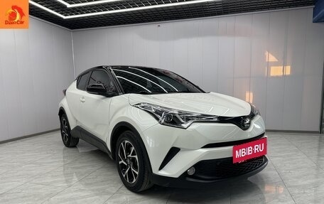 Toyota C-HR I рестайлинг, 2021 год, 1 500 000 рублей, 3 фотография