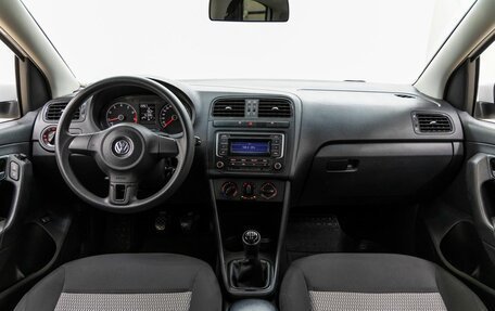 Volkswagen Polo VI (EU Market), 2014 год, 837 000 рублей, 13 фотография
