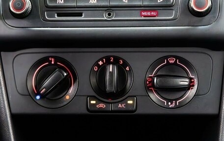 Volkswagen Polo VI (EU Market), 2014 год, 837 000 рублей, 25 фотография