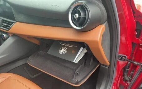 Alfa Romeo Giulia II, 2021 год, 3 939 907 рублей, 25 фотография