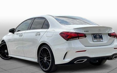 Mercedes-Benz A-Класс, 2021 год, 4 165 000 рублей, 6 фотография