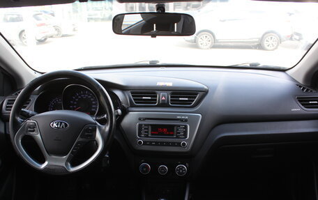 KIA Rio III рестайлинг, 2016 год, 755 000 рублей, 7 фотография