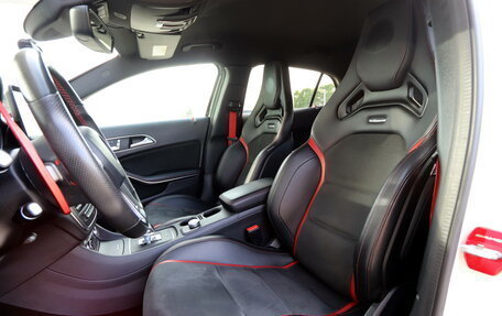 Mercedes-Benz GLA AMG, 2015 год, 2 300 000 рублей, 26 фотография