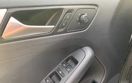 Volkswagen Jetta VI, 2017 год, 1 060 000 рублей, 13 фотография